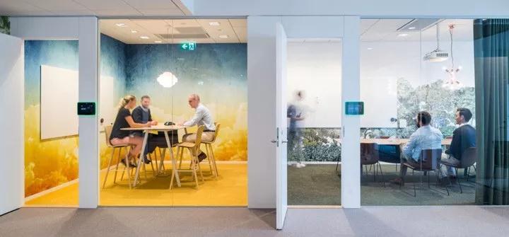 色彩缤纷 瑞典TriOptima总部办公空间设计赏析