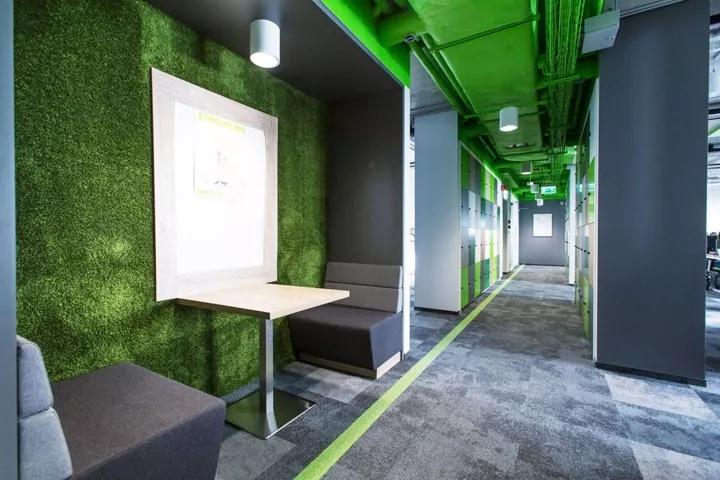 灵动图形 金融科技公司Vivus华沙总部办公空间设计赏析
