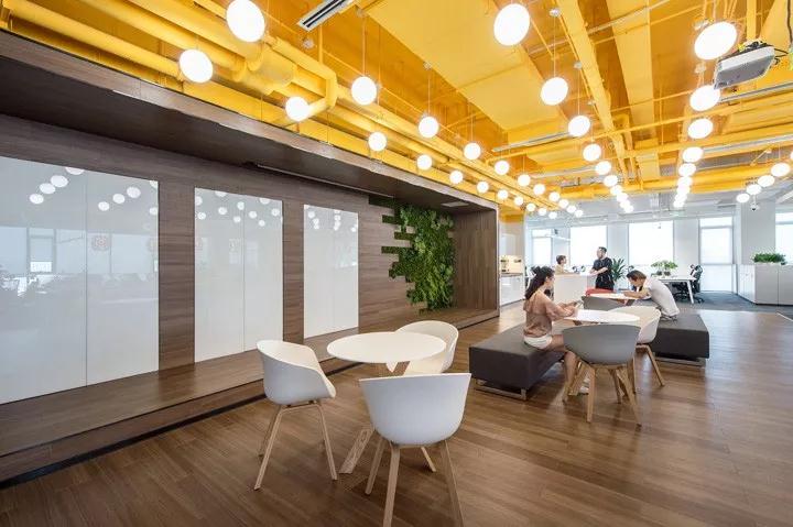 高新文化 万科成都中西部总部创意总部办公空间设计